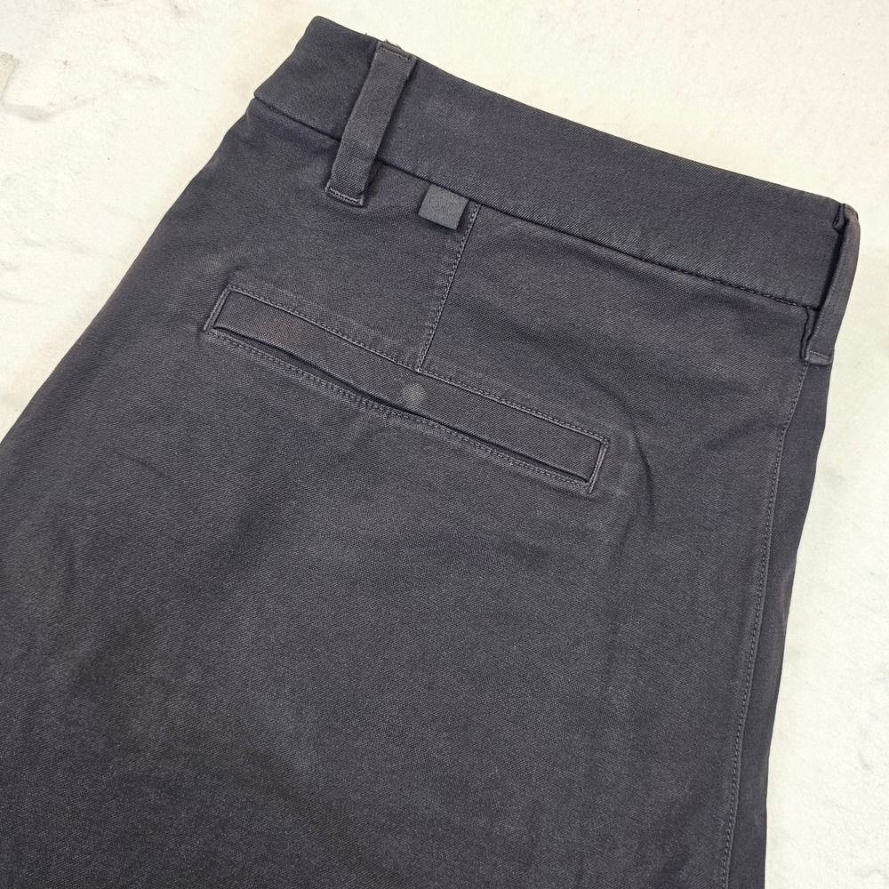 Lululemon Commission Shorts 9" Mens 34 Black Charcoal Chino Stretch Activewear